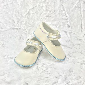 Baby Girl shoes with Swarovski crystals.